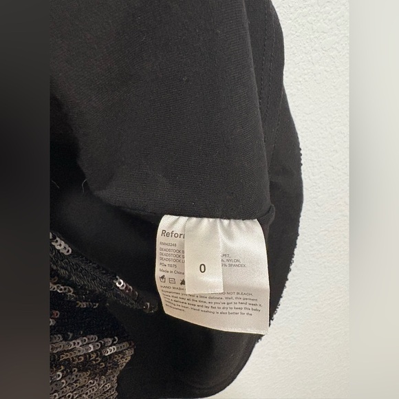 Reformation Quinn Black Sequin Mini Skirt Sz0 BNWOT MSRP: $128 - Picture 6 of 7